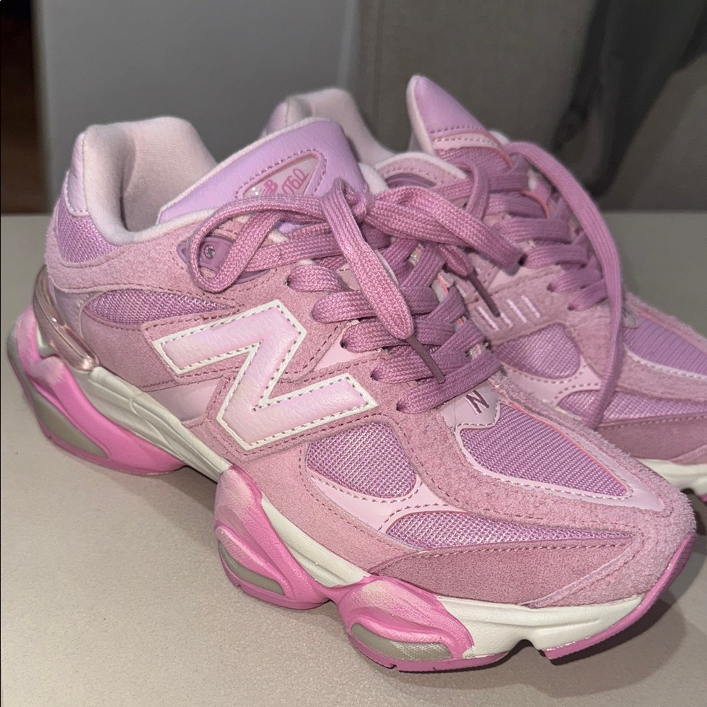 New Balance 9060 never worn  Light Pink Athletic Shoes